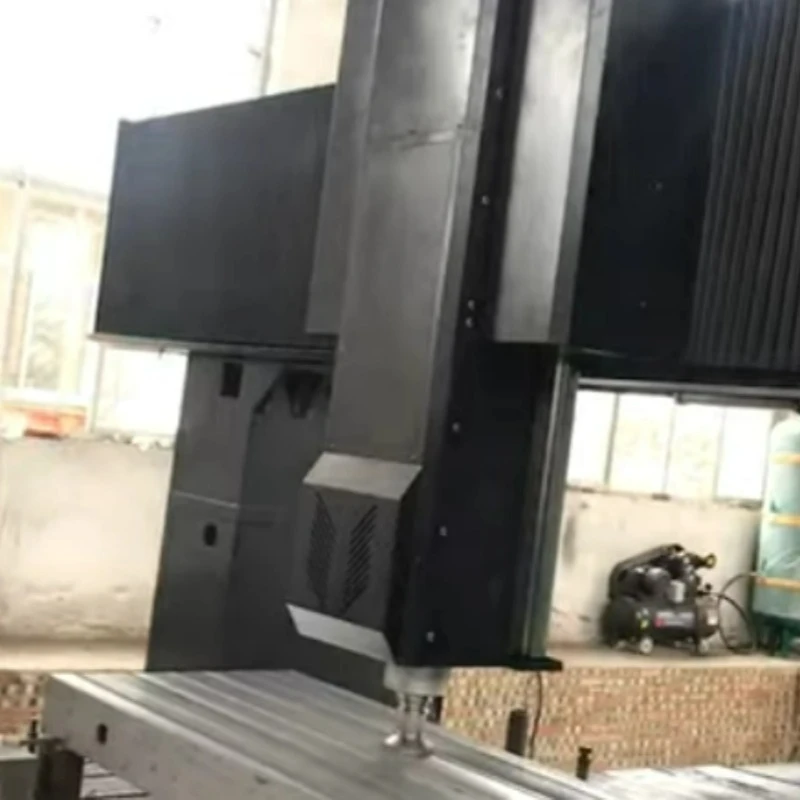 टी स्लॉट मंच CNC कम्प्यूटर संख्यात्मक नियंत्रण मशीनिंग के तहत है।
